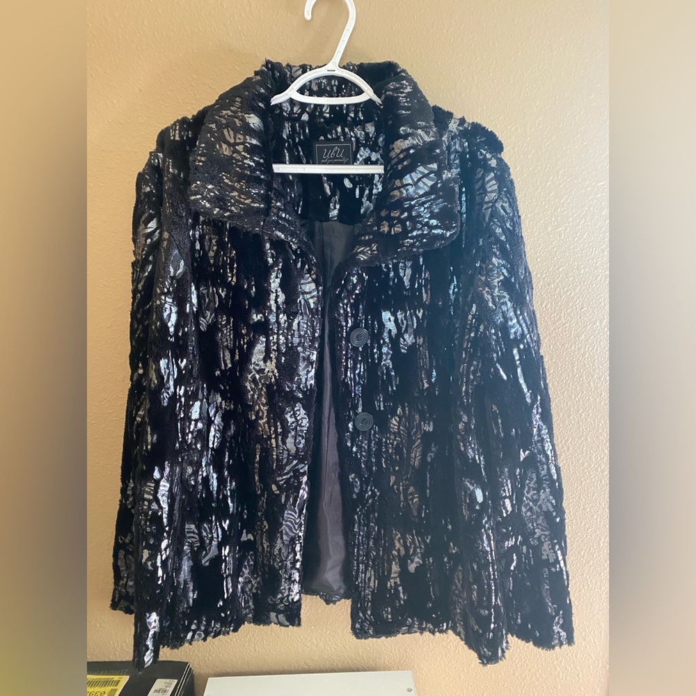 Womens UBU black/silver jacket size XL